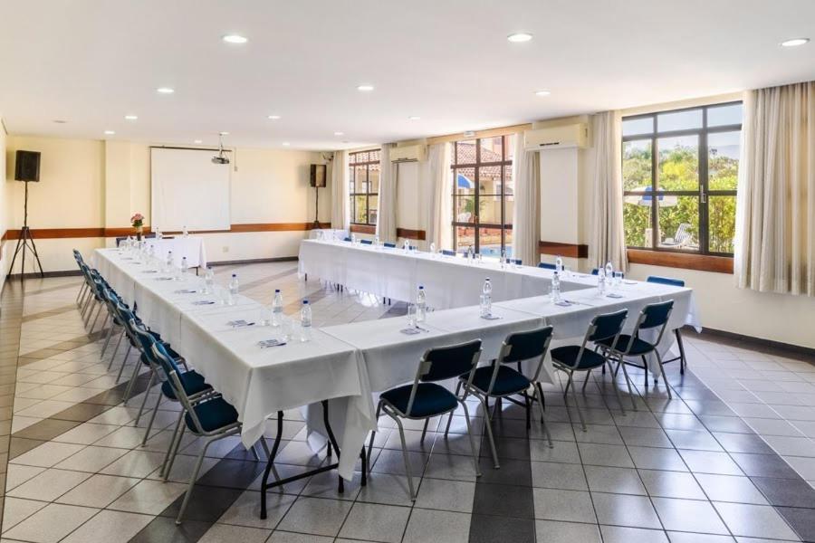 Itapetinga Hotel Atibaia Kültér fotó