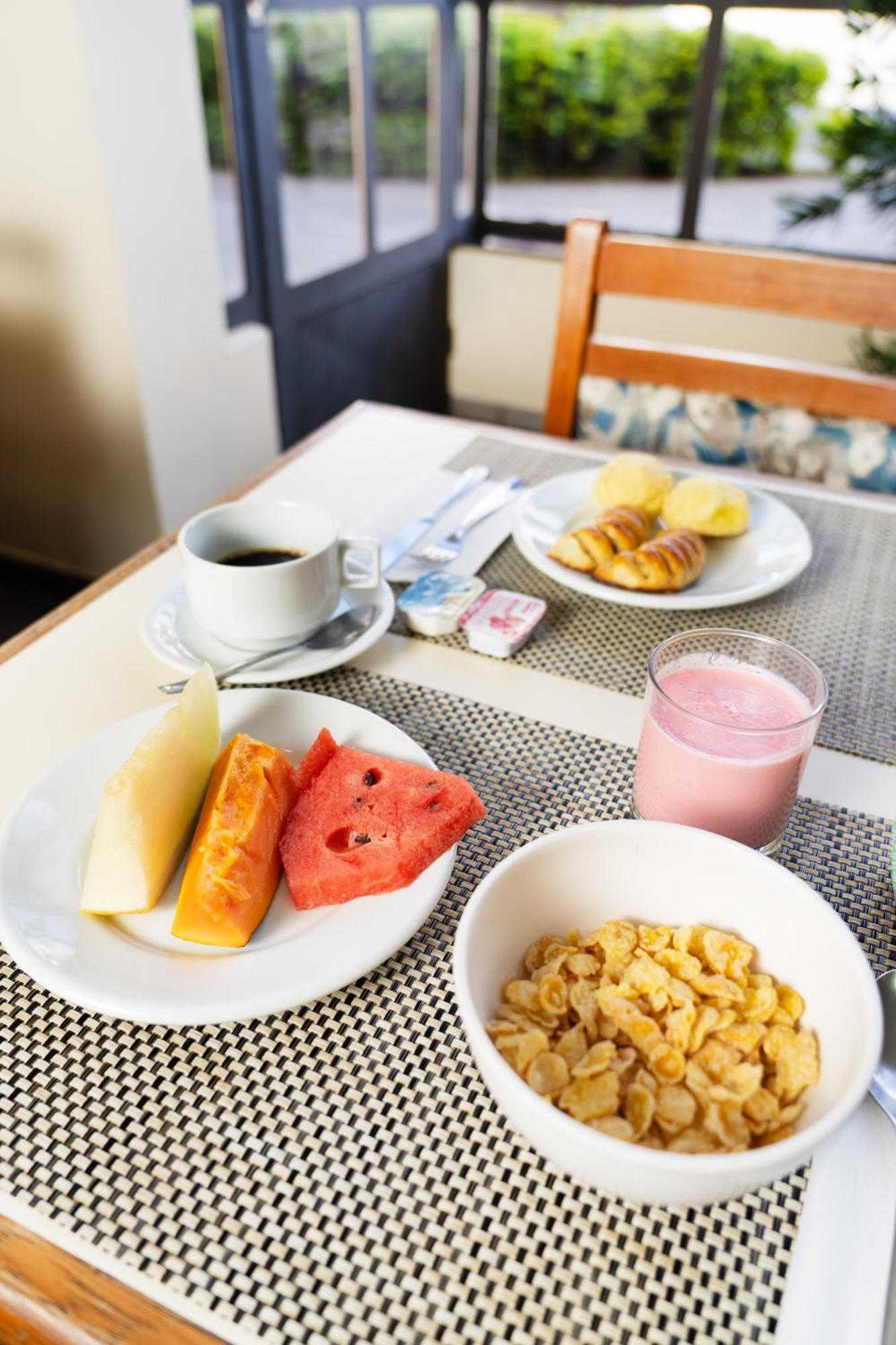 Itapetinga Hotel Atibaia Kültér fotó